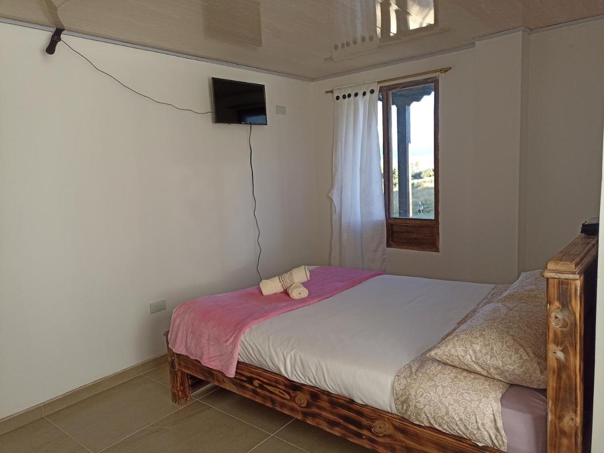 Hotel Tota Eliseo Playa Blanca Lago De טוטה מראה חיצוני תמונה