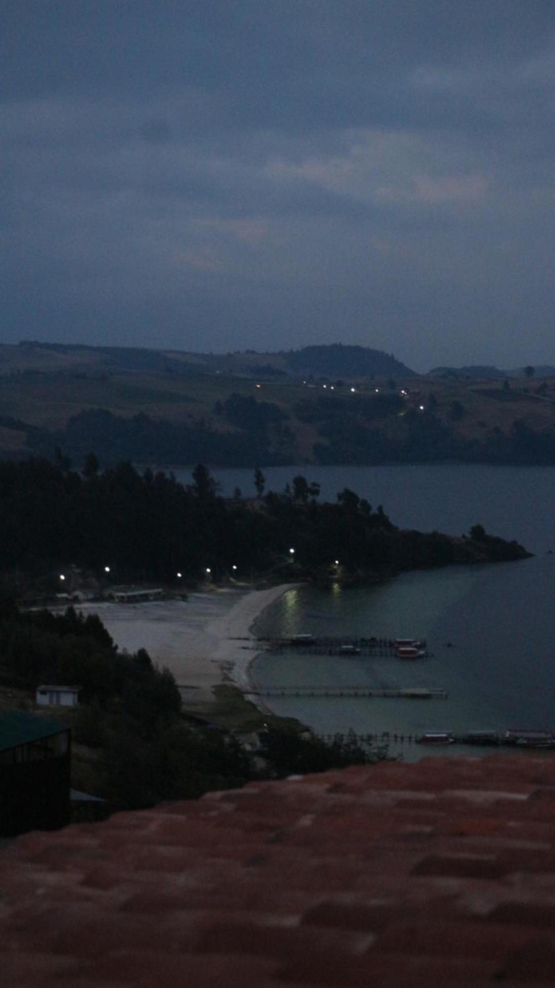 Hotel Tota Eliseo Playa Blanca Lago De טוטה מראה חיצוני תמונה