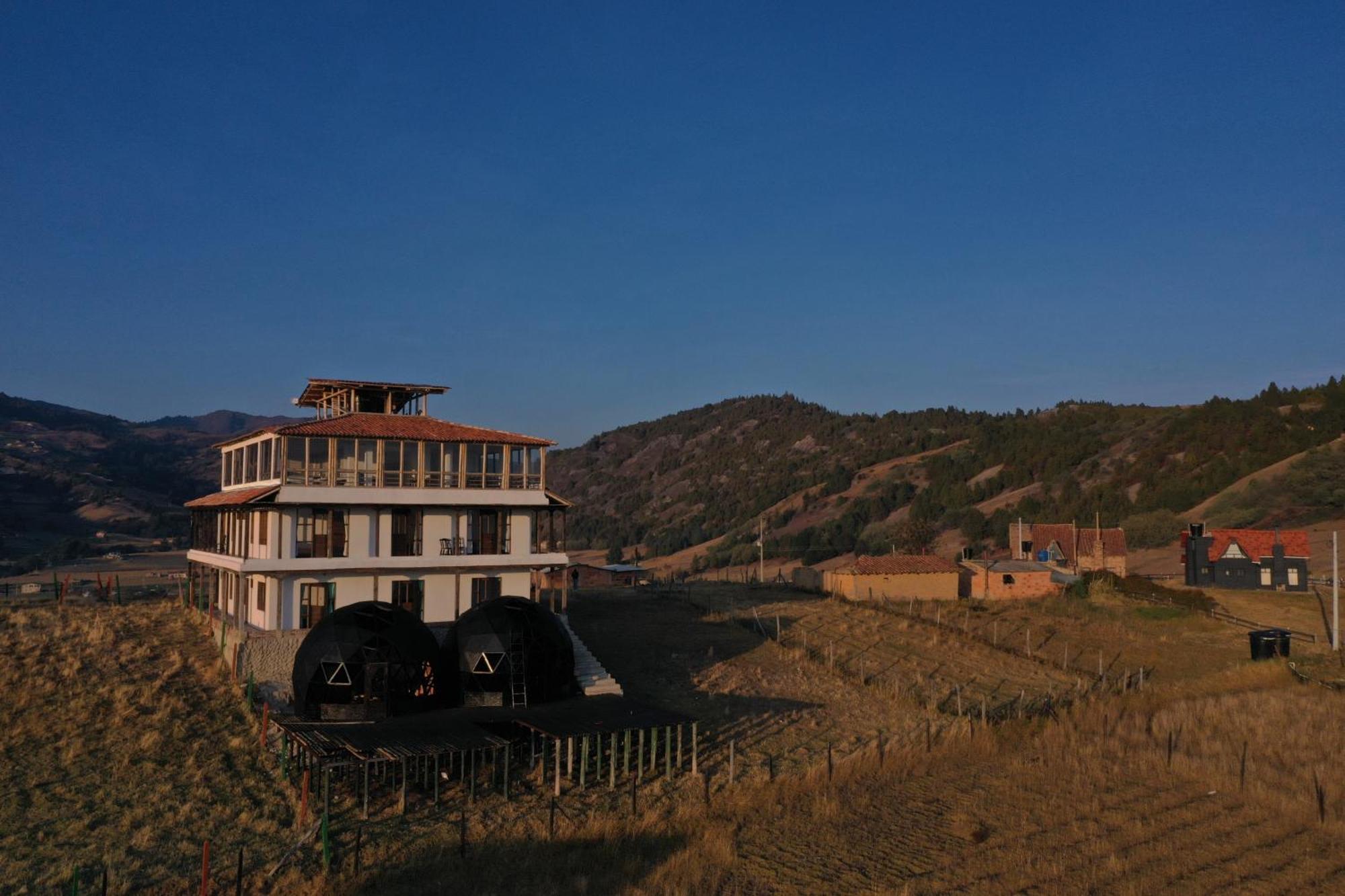 Hotel Tota Eliseo Playa Blanca Lago De טוטה מראה חיצוני תמונה
