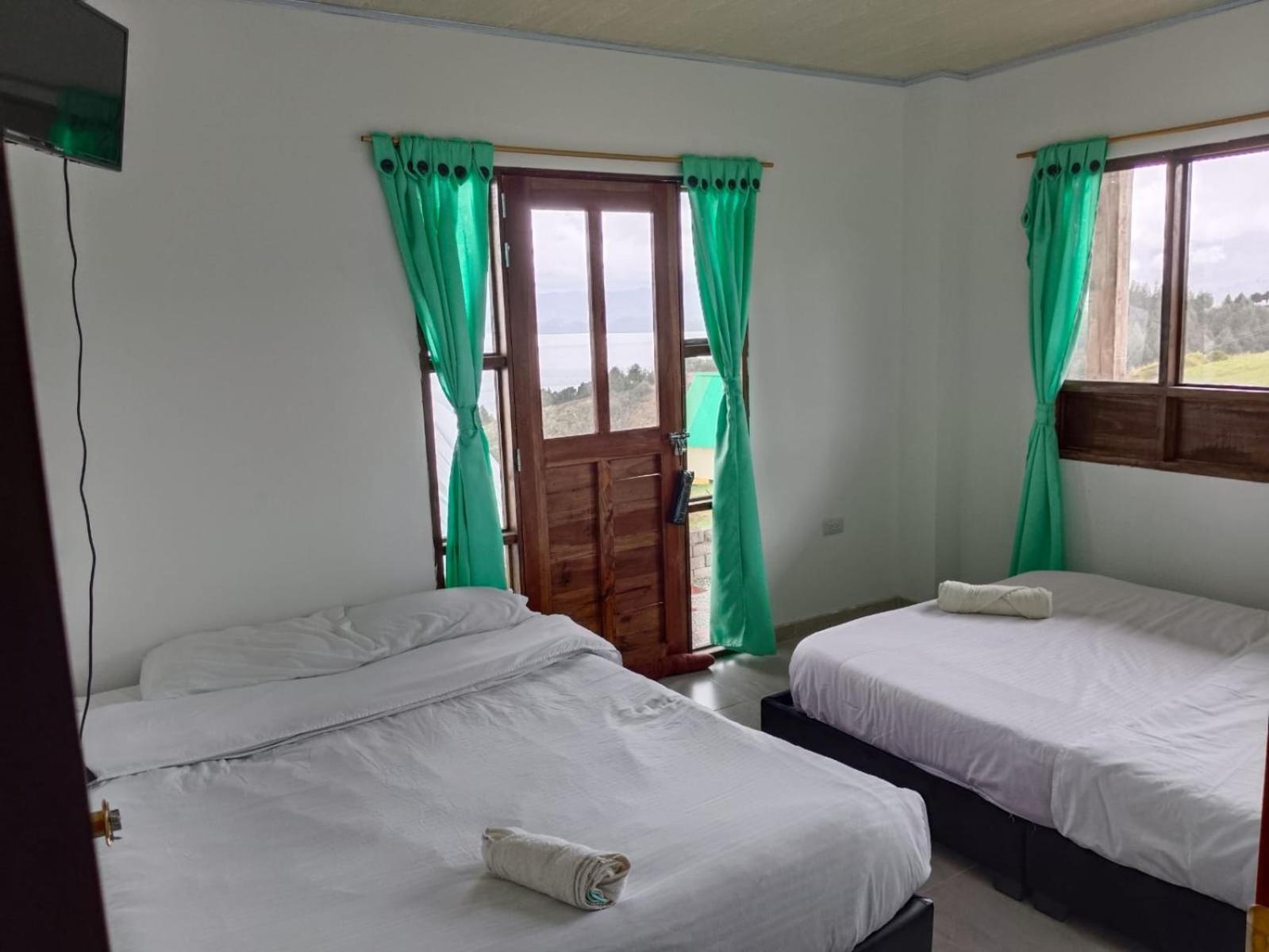 Hotel Tota Eliseo Playa Blanca Lago De טוטה מראה חיצוני תמונה